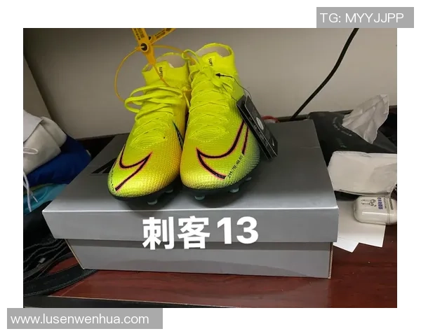 足球明星球鞋收藏热潮揭秘如何打造你的专属球鞋珍藏馆 足球明星球鞋收藏热潮揭秘如何打造你的专属球鞋珍藏馆